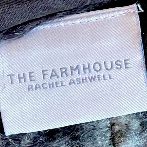 The Farmhouse Rachel Ashwell Mohair Plaid Holiday Tree Skirt Blk Gray 52” NWT - Picture 11 of 12